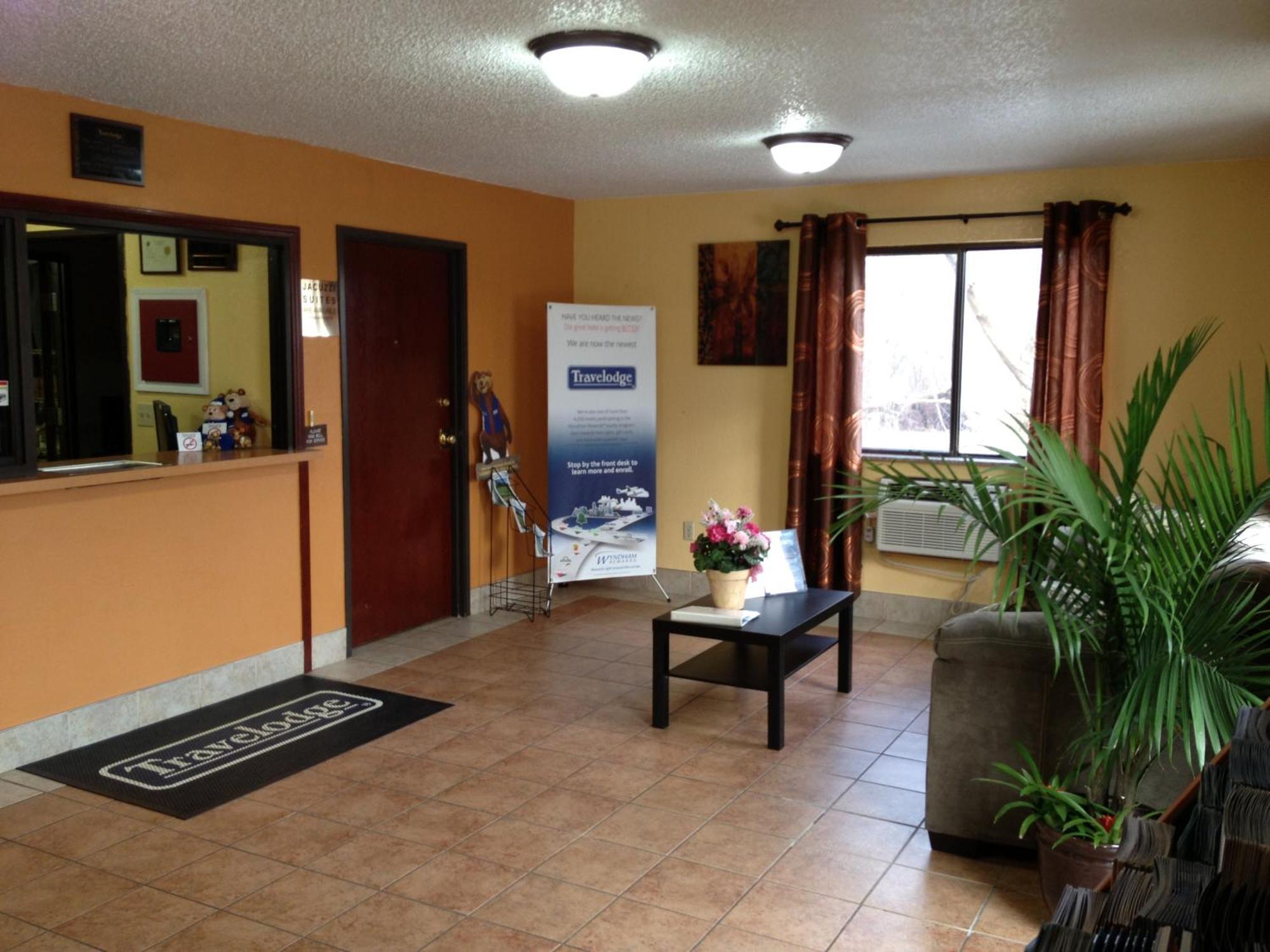Travelodge By Wyndham Muskegon Kültér fotó