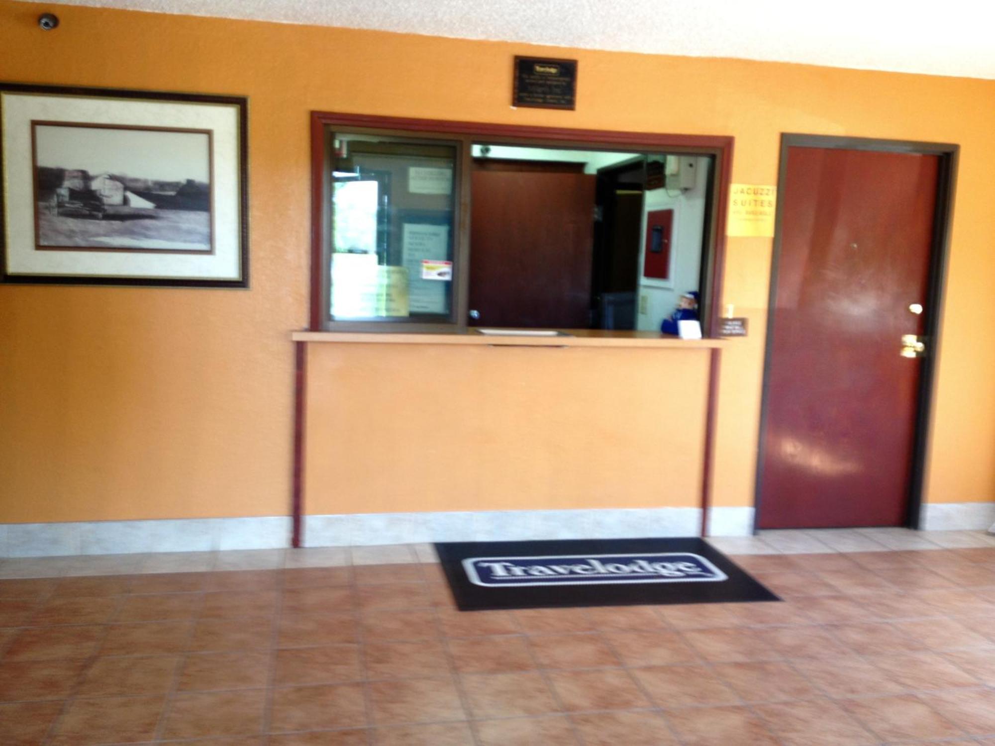 Travelodge By Wyndham Muskegon Kültér fotó